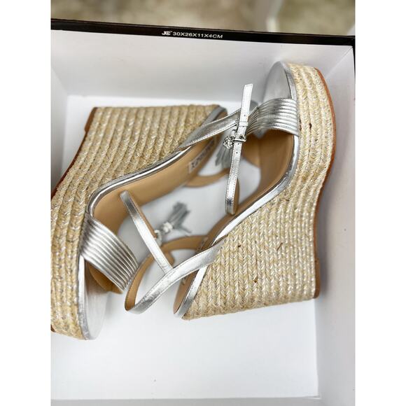 Badgley Mischka Trace Ankle Strap Espadrille Wedge Sandals Silver Size 8.5 NWB - Picture 11 of 14